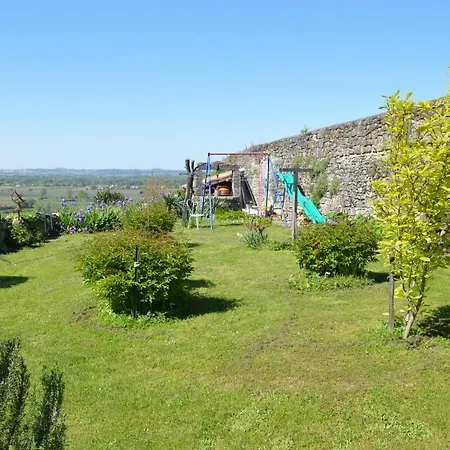 Le Prieure 3* Saint-Pey-de-Castets