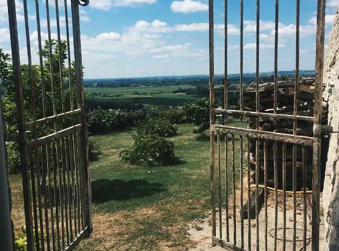 Le Prieure 3* Saint-Pey-de-Castets