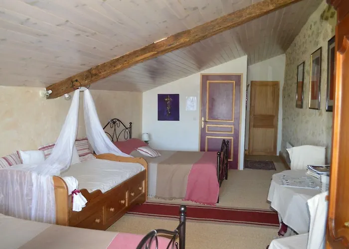 Le Prieure 住宿加早餐酒店