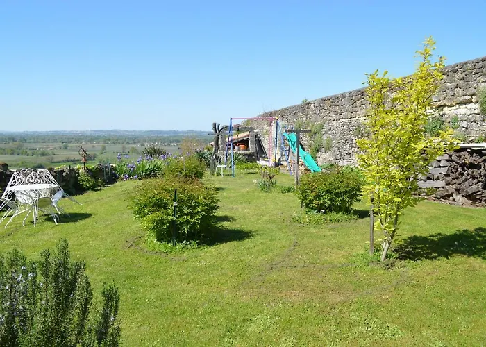 Le Prieure 3* Saint-Pey-de-Castets