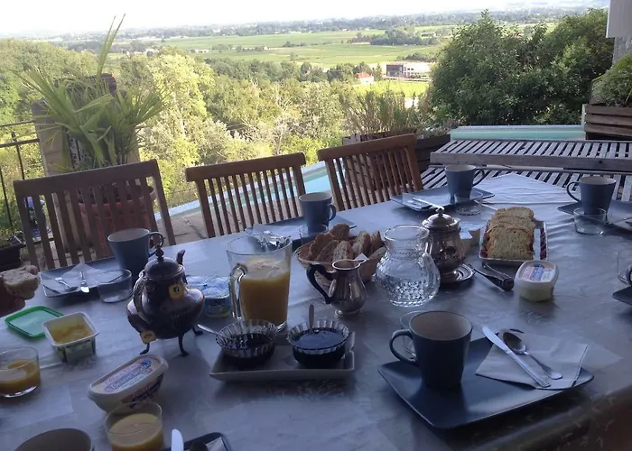 Le Prieure 住宿加早餐酒店 3*