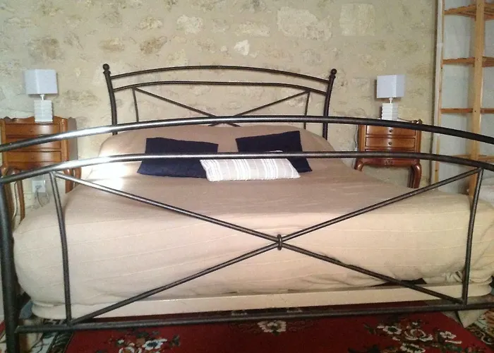 Le Prieure 3* Saint-Pey-de-Castets